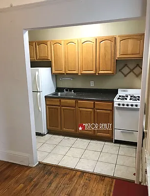 Rented by Astor Realty | media 5