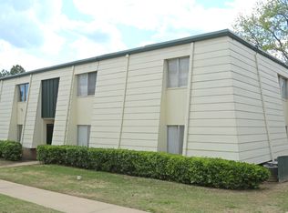 919 S Mission St #F57BADA2B, Sapulpa, OK 74066