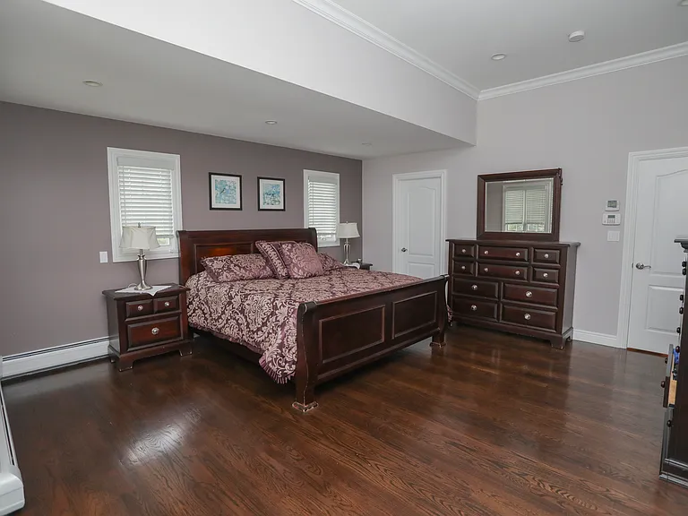 296 Forest Rd — Photo 17