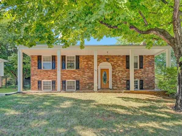 736 Finney Dr, Vinton, VA 24179