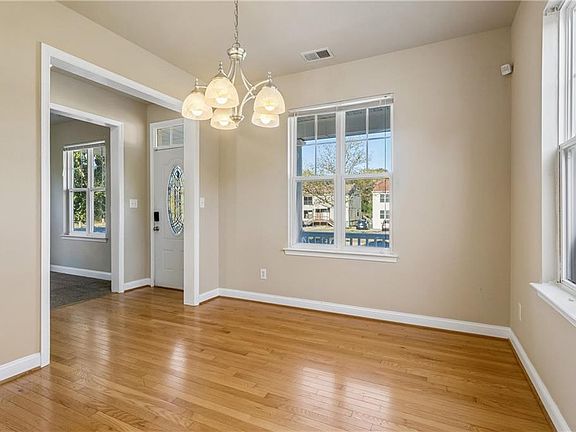 5th image of 5720 Chesapeake Blvd