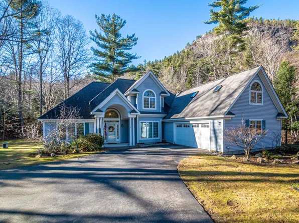 43 Falcon Way, Hales Location, NH 03860