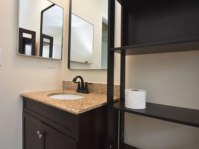 4825 Loretta Ln — Photo 19