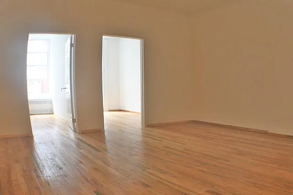 Rented by DSA Realty | media 18