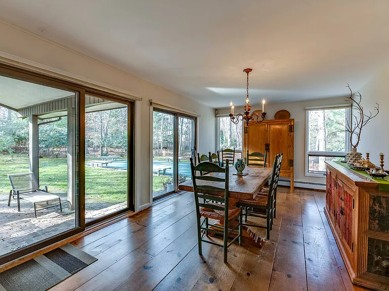3 Forest Ct — Photo 4