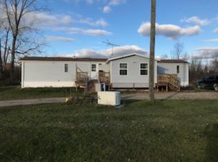 2689 E Wells Rd, Caro, MI 48723