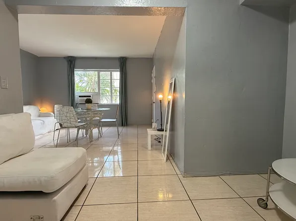650 84th St, Miami Beach, FL