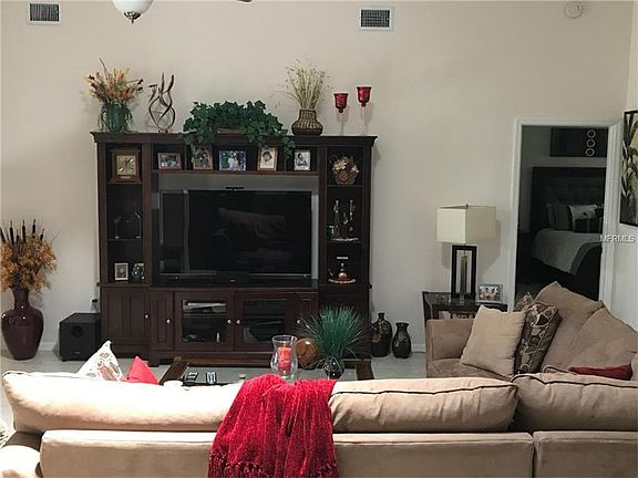 5th image of 1047 Almondwood Dr