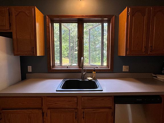 5th image of 145 Birch Dr