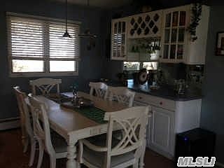 4th image of 15 Pauline Dr