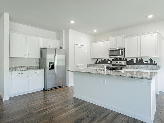 3rd image of 10815 Upland Dr