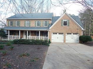 3619 Hermitage Dr, Berkeley Lake, GA 30096
