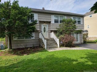 23 Birch Rd, Fairfield, CT 06824