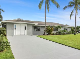1681 NE 24th Ter, Jensen Beach, FL 34957