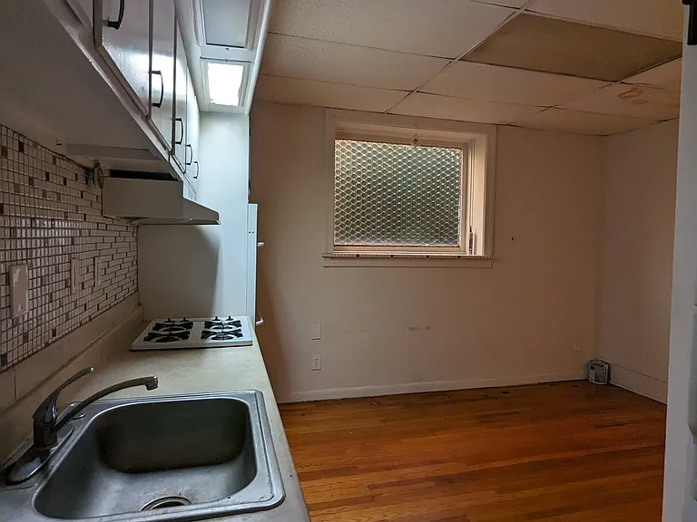 4520-spruce-st-1f-7-2