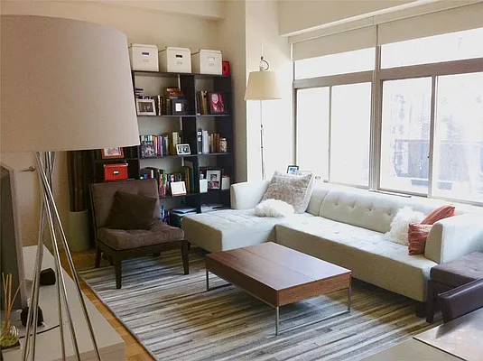 Rented by R New York | media 22