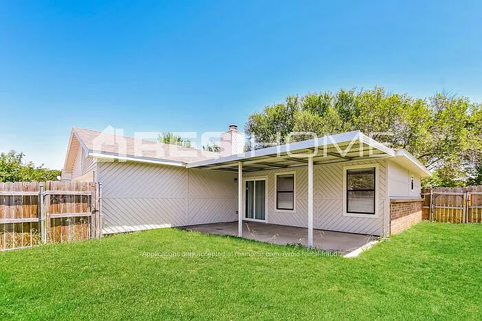 1631 Vail Meadow Ln — Photo 12