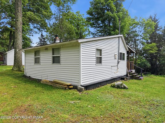 5th image of 216 N Shore Rd