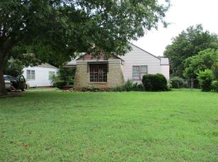 1123 S 8th St, Ponca City, OK 74601