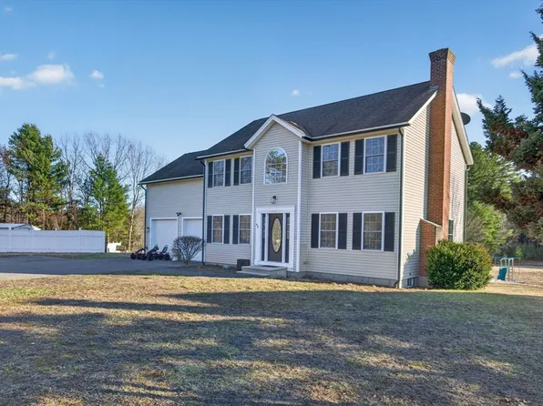 43 Mohawk Dr, Gardner, MA 01440