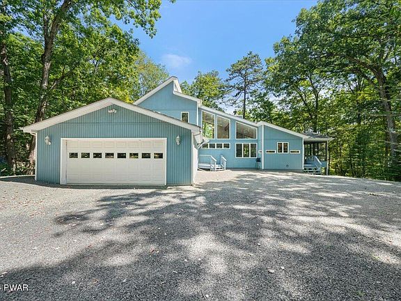 3rd image of 125 Basswood Ln E
