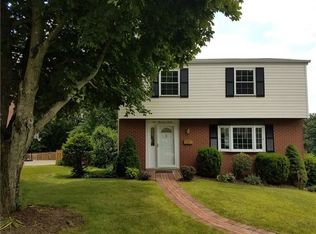 107 Lorraine Dr, Pittsburgh, PA 15227
