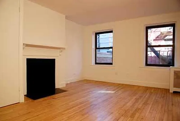 Rented by Buchbinder & Warren | media 18