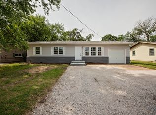 3238 W Latoka St, Springfield, MO 65807