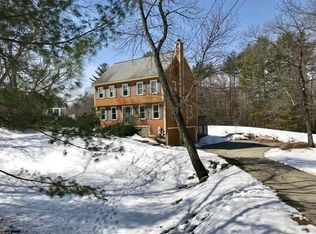 28 Turnpike Rd, Ipswich, MA 01938