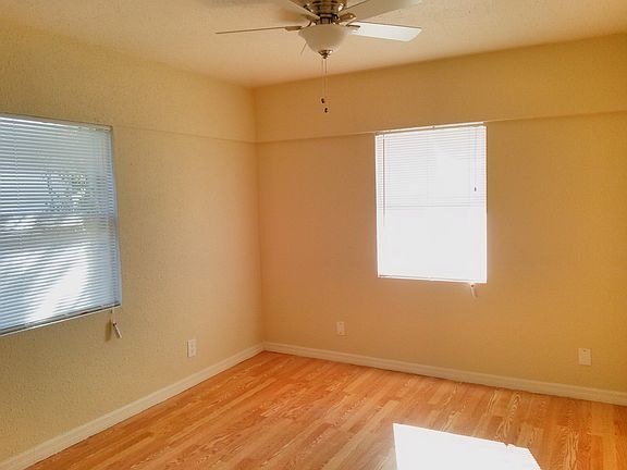 4th image of 4929 14th Ave S
