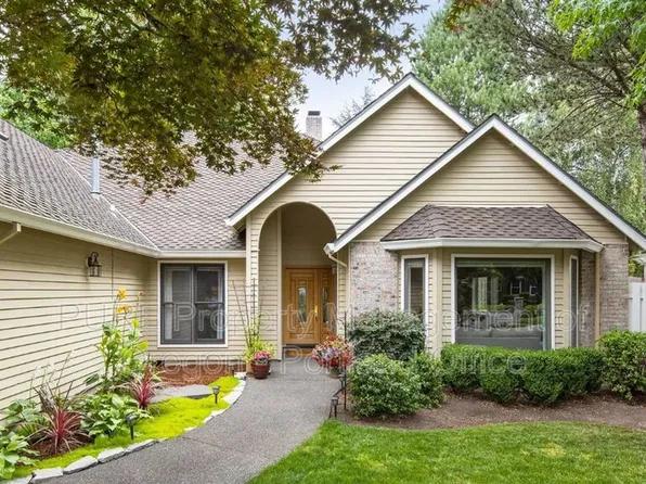 13978 Westcott Ct, Lake Oswego, OR 97035