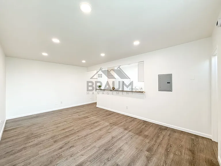 5611 FULCHER PROPERTY, LLC — Photo 11