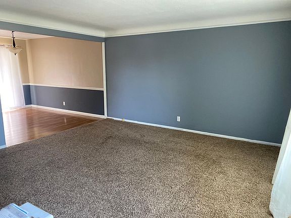 2nd image of 3325 Hetzel Dr