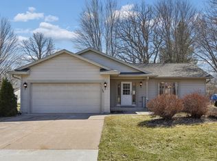 304 Spruce Dr, Woodville, WI 54028