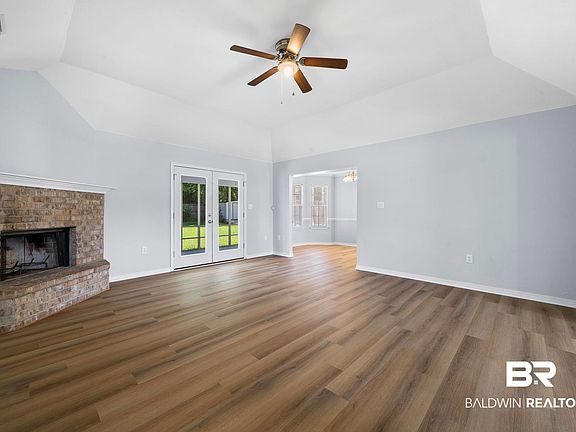 3rd image of 19865 Boulder Ln