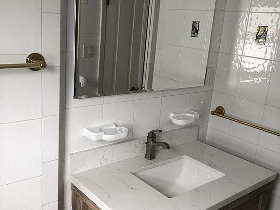 3rd image of 55 Willis Ave #2