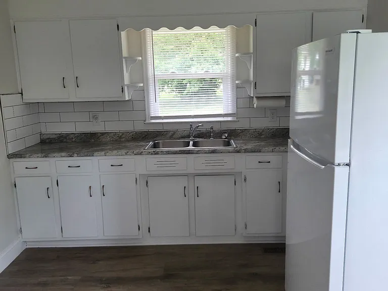 113 Druin St — Photo 8