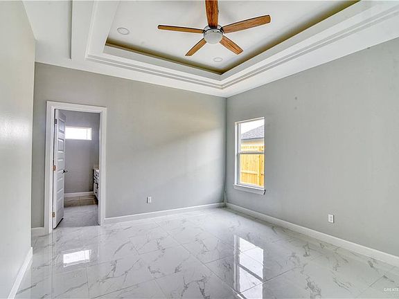 5th image of 3312 Erica Ln