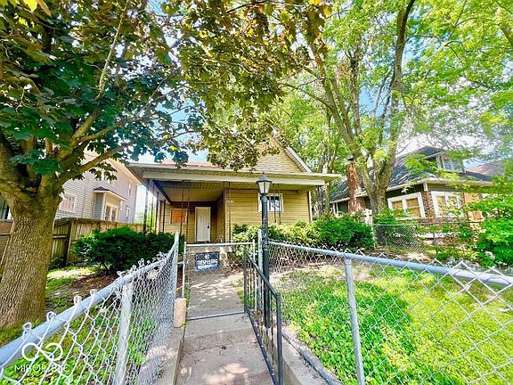 2nd image of 434 N Bradley Ave