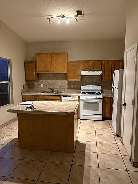 2nd image of 11100 Whimbrel Ct SW