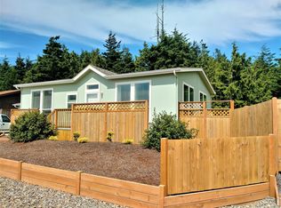 420 SW Wedge Dr, Waldport, OR 97394
