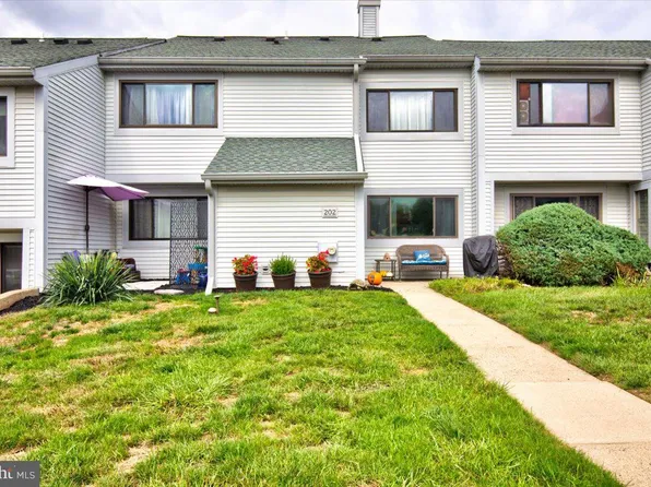 202 Freedom Cir #392, Harleysville, PA 19438