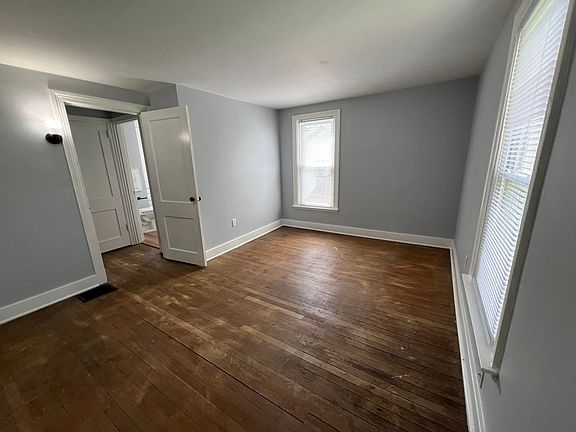 2nd image of 619 Market St
