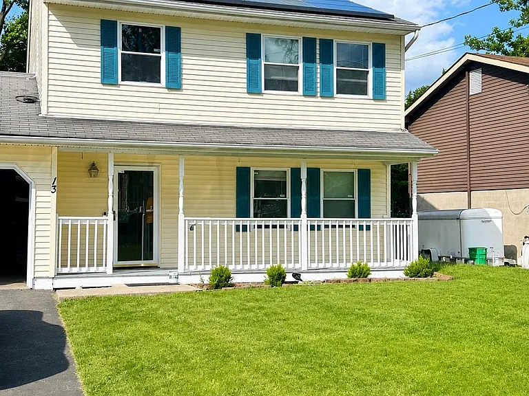 13 Talcott Pl — Photo 1