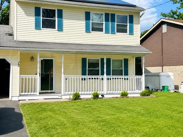 13 Talcott Pl, Middletown, NY 10940