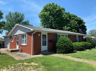 300 Debra Ln, Waterloo, IL 62298