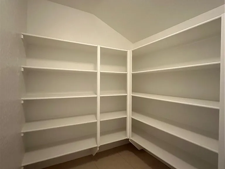 9325 Goldenbush Ct — Photo 23