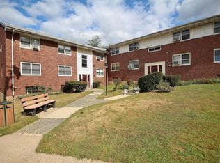3 Cascade Ter APT 2E, Yonkers, NY 10703
