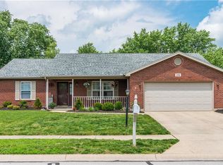 126 Union Ridge Dr, Englewood, OH