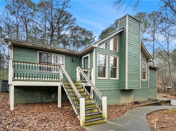 6308 Emerald Trl SE, Acworth, GA 30102